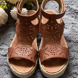 Baretraps Bernedette Women's Sandals Brown